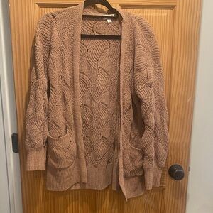 Great cozy Open knit cardigan .. great with jeans and a white t